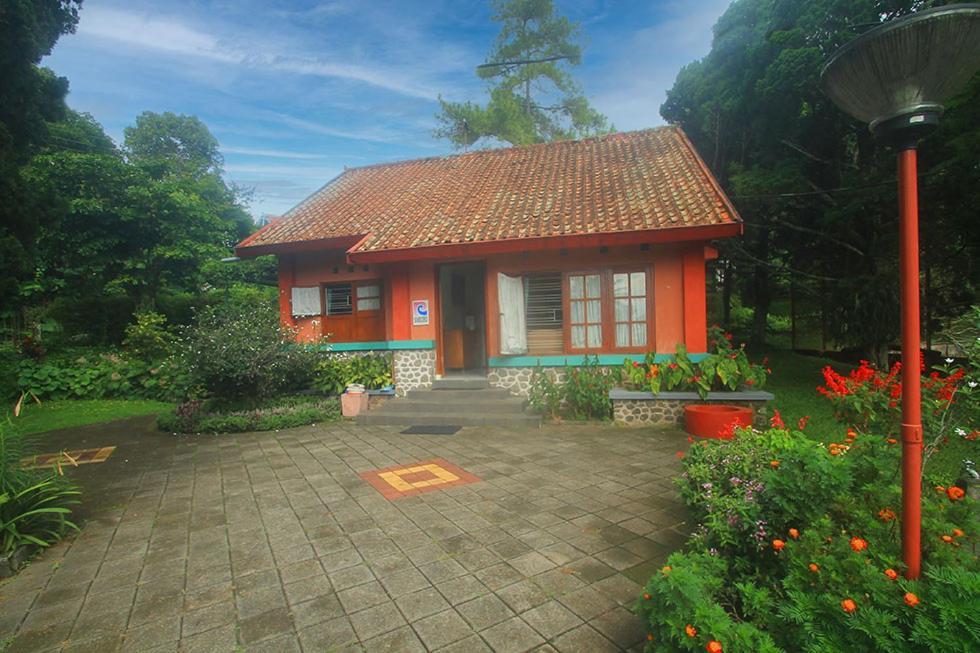 Hotel Villa Rawa Pening Pratama By Aparian Bandungan Buitenkant foto
